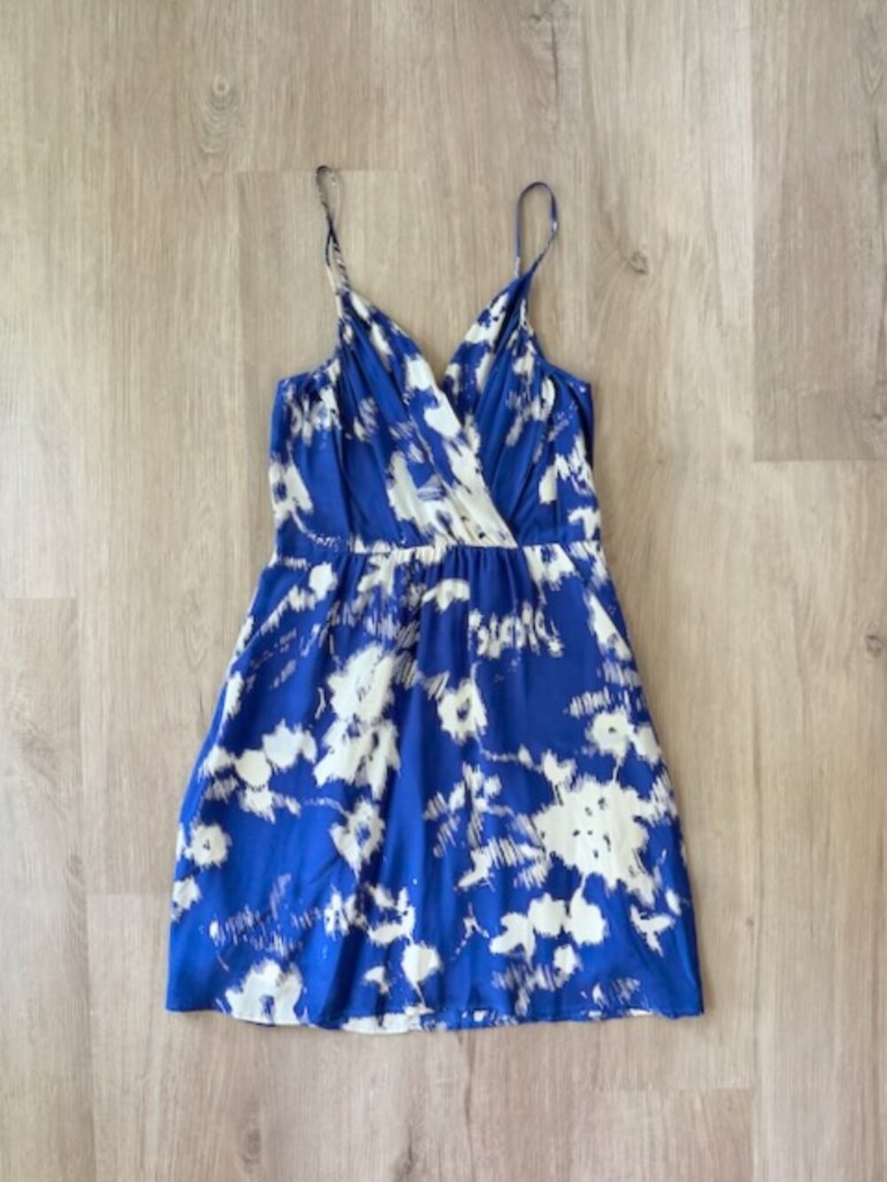 Yumi Kim Silk Wrap Mini Dress XS Blue Ikat